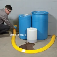 PIG® SpillBlocker® Dike PLR204 工業用防漏堤